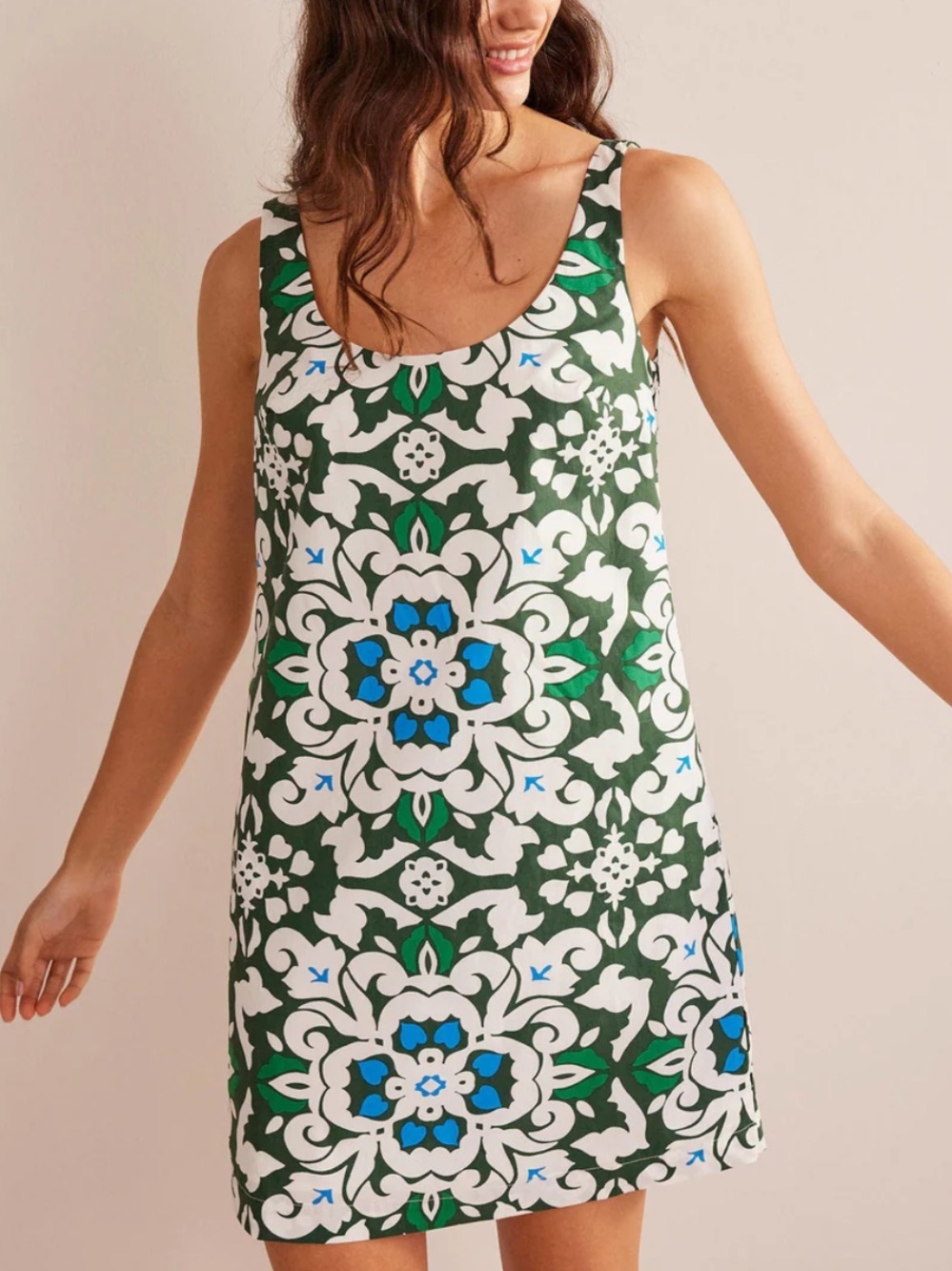 Boden Size 6 Sleeveless Scoop Neck Green & Blue Tile Print Shift Dress
